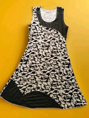 Tango Mango Women's Sleeveless Black & White Leaf-Print Midi Dress Size Small